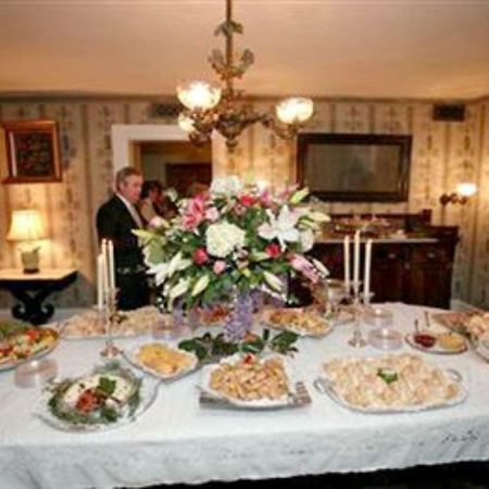The Elms Bed And Breakfast Natchez Restaurang bild